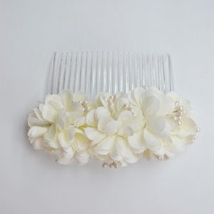 Peineta blanca con flores